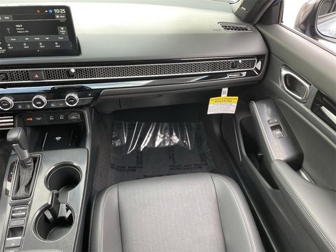 Certified 2025 Honda Civic Sport image 14