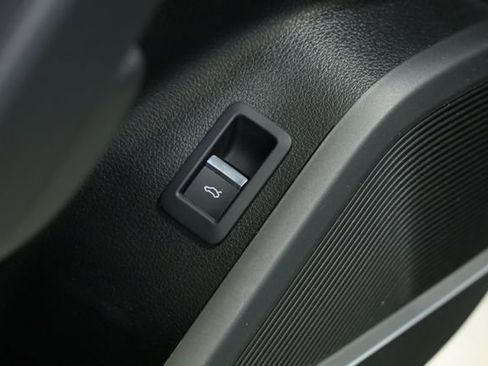 Used 2023 Audi Q5 2.0T Premium Plus image 32