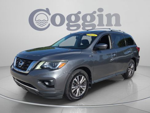 Used 2018 Nissan Pathfinder S FWD image 1