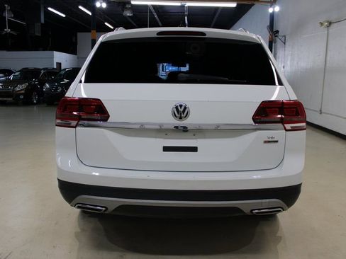 Used 2018 Volkswagen Atlas Launch Edition image 8
