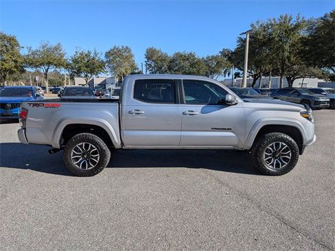 Used 2023 Toyota Tacoma TRD Sport image 2