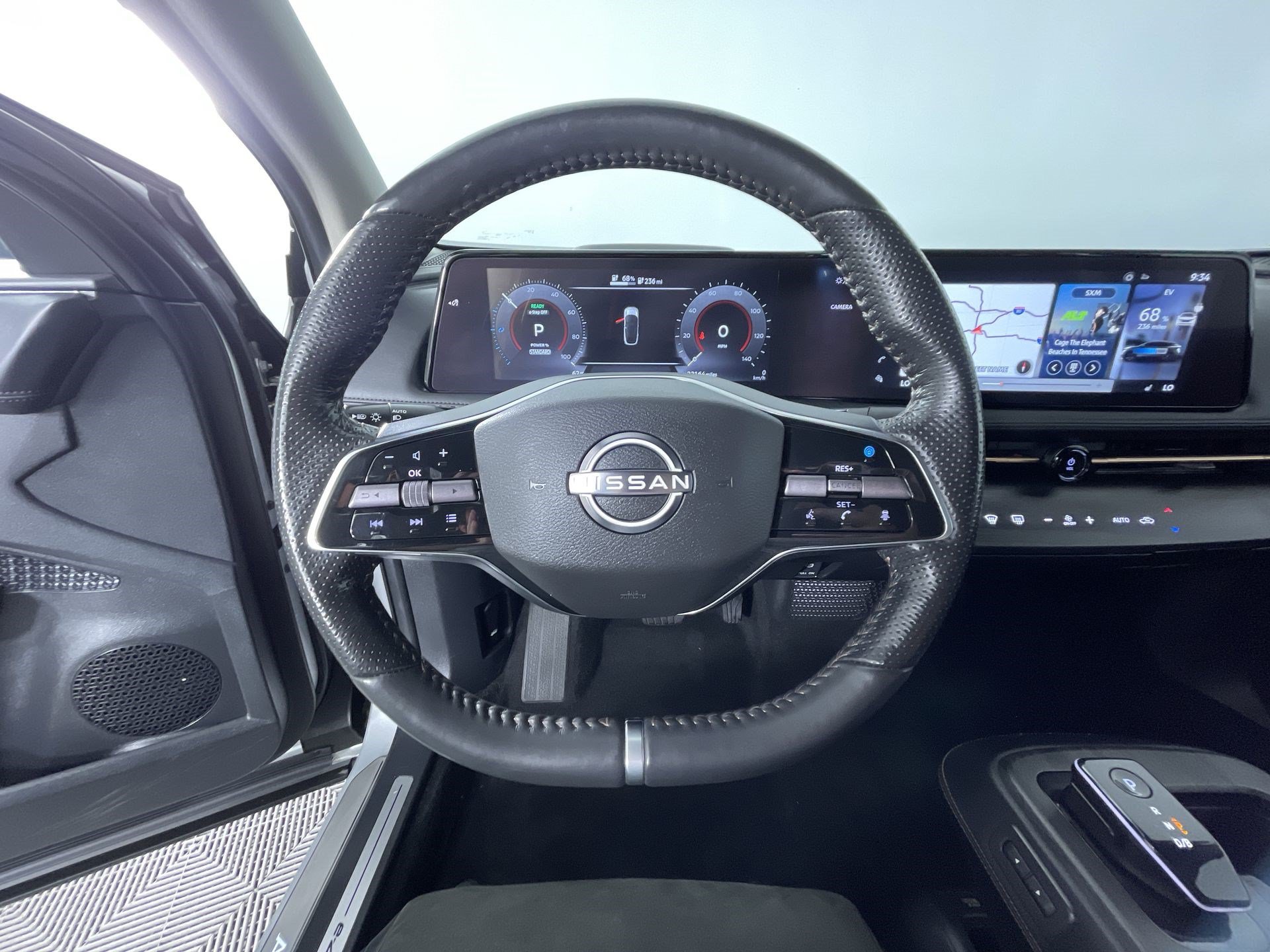 Certified 2024 Nissan Ariya AWD image 15