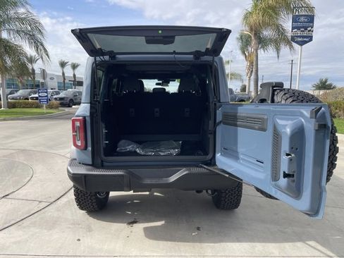 New 2025 Ford Bronco Badlands image 24