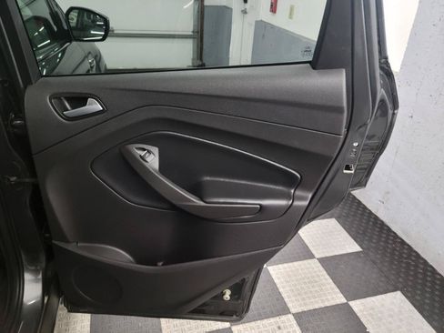 Used 2019 Ford Escape SE AWD/4WD image 23