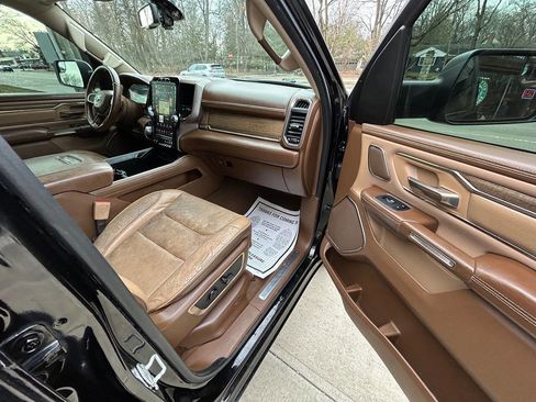 Used 2019 RAM 1500 Limited image 9