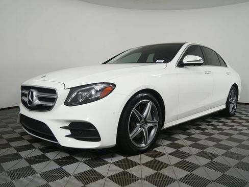 Used 2019 Mercedes-Benz E 300 image 7