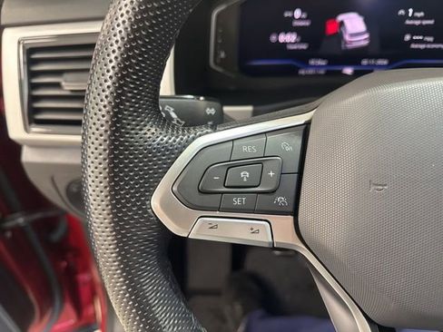 Certified 2022 Volkswagen Atlas Cross Sport SEL R-Line image 16