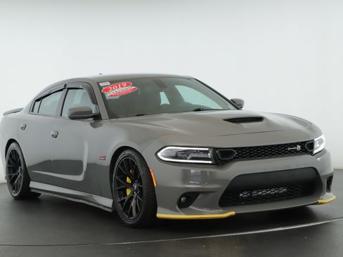 Certified 2019 Dodge Charger Scat Pack w/ Dynamics Package image 1