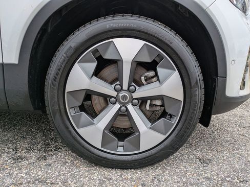 Certified 2023 Volvo XC40 B5 Plus w/ Driver Assist Package image 11