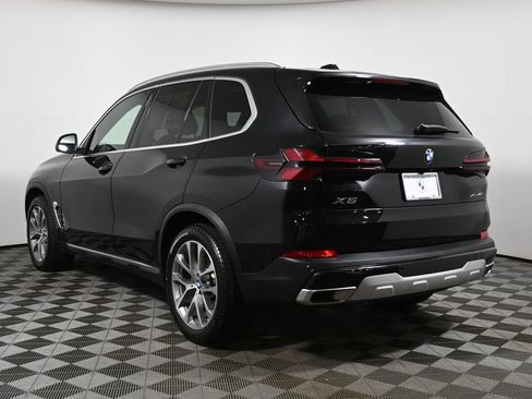 Certified 2024 BMW X5 xDrive40i w/ Parking Assistance Package AWD/4WD image 5