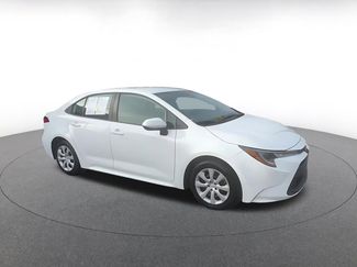 Used 2025 Toyota Corolla LE video 2