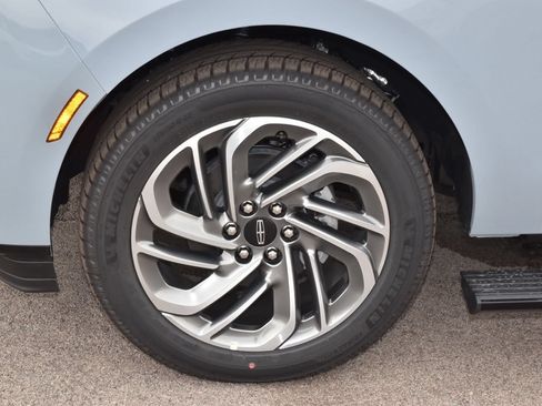 New 2026 Lincoln Navigator Reserve AWD/4WD image 44