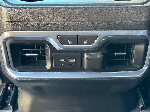 Used 2021 GMC Sierra 2500 AT4 w/ AT4 Premium Plus Package image 15