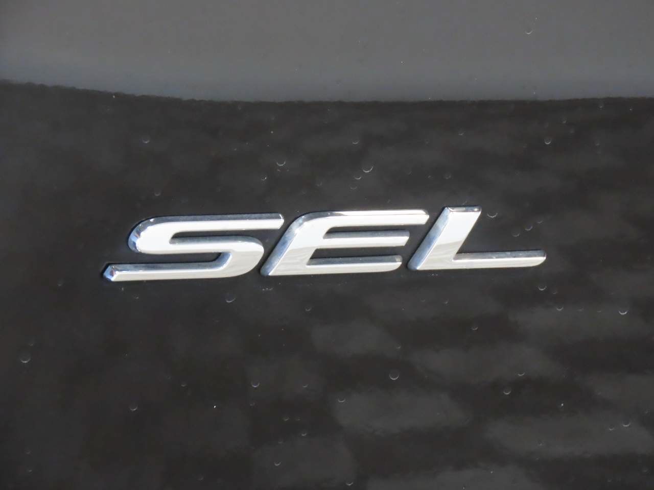 Used 2023 Ford Edge SEL w/ Convenience Package AWD/4WD image 4