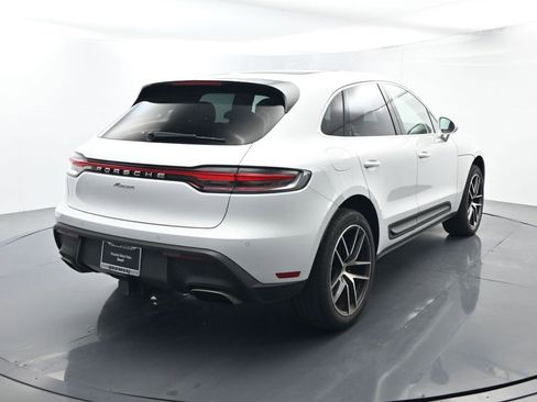 Certified 2024 Porsche Macan image 14
