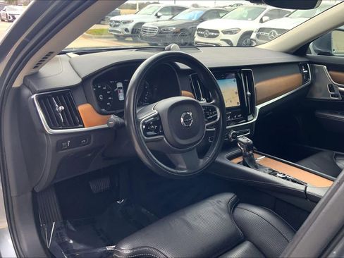 Used 2017 Volvo S90 T6 Inscription w/ Vision Package image 16