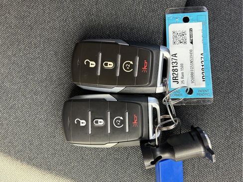 Used 2025 RAM 1500 Big Horn AWD/4WD image 32