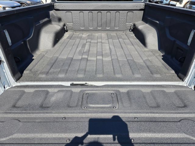 Used 2024 Jeep Gladiator Sport AWD/4WD image 18