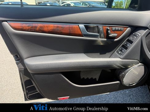 Used 2014 Mercedes-Benz C 300 4MATIC Sedan image 16