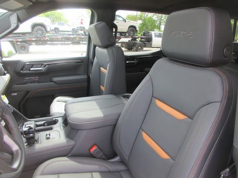 New 2026 GMC Sierra 1500 AT4 AWD/4WD image 16