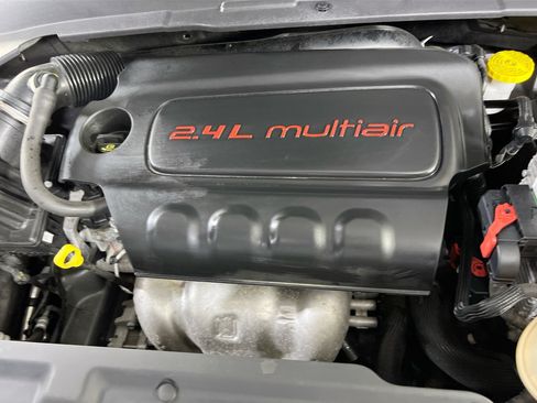 Used 2022 Jeep Compass Latitude w/ Convenience Group AWD/4WD image 28