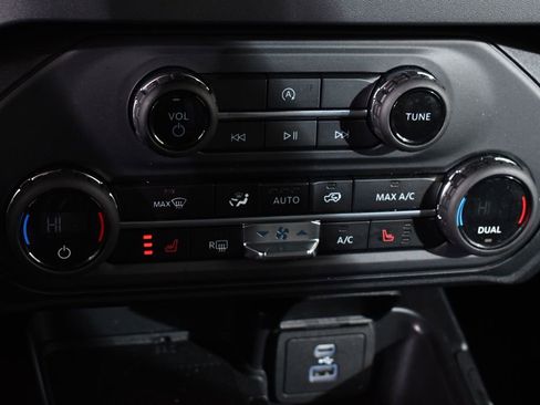 Used 2025 Ford Bronco Big Bend image 29