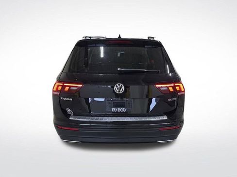 Used 2021 Volkswagen Tiguan S image 11