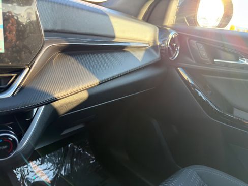 Used 2025 Chevrolet Equinox LT image 35