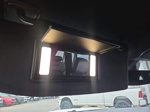 Used 2024 Jeep Grand Cherokee Altitude image 66