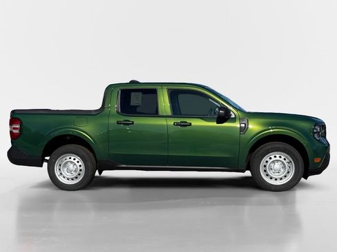 New 2025 Ford Maverick XL image 4
