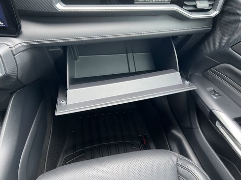 Used 2024 Ford Mustang GT Premium image 35