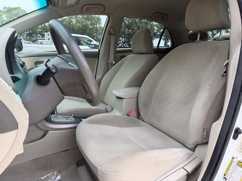 Used 2010 Toyota Corolla LE FWD image 6