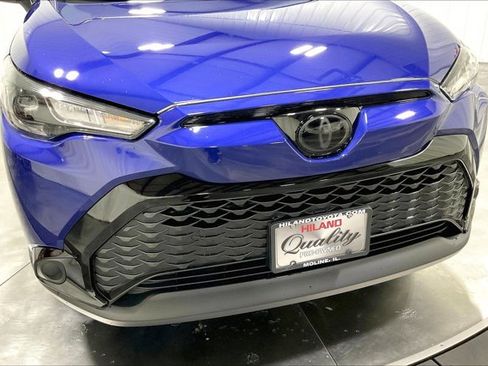 Used 2024 Toyota Corolla Cross AWD Hybrid w/ Moonroof Package image 30
