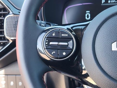 Certified 2025 Kia Soul GT-Line w/ GT-Line Technology Package image 28