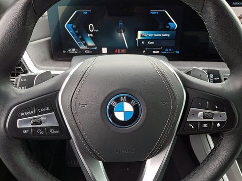 Certified 2025 BMW X5 xDrive50e w/ Climate Comfort Package image 22