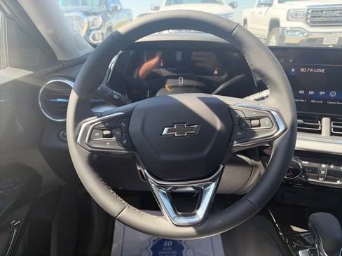 New 2026 Chevrolet Trax LT w/ Driver Confidence Package FWD image 15