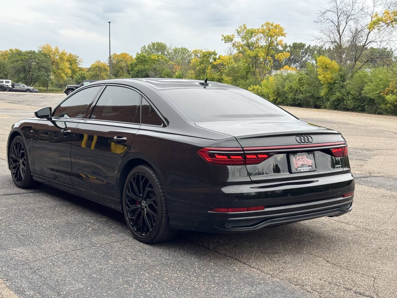 Used 2022 Audi A8 L 3.0T w/ Executive Package AWD/4WD image 5