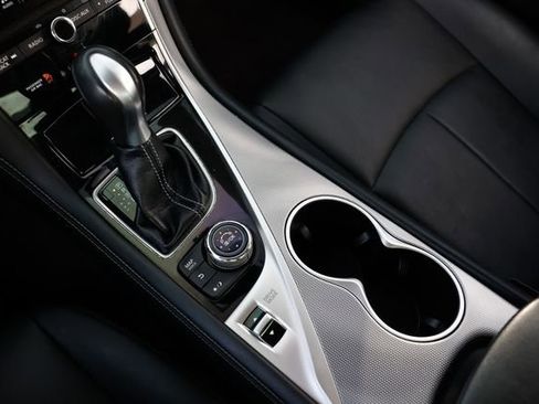 Used 2017 INFINITI Q50 Signature Edition w/ All Weather Package (L93) image 41