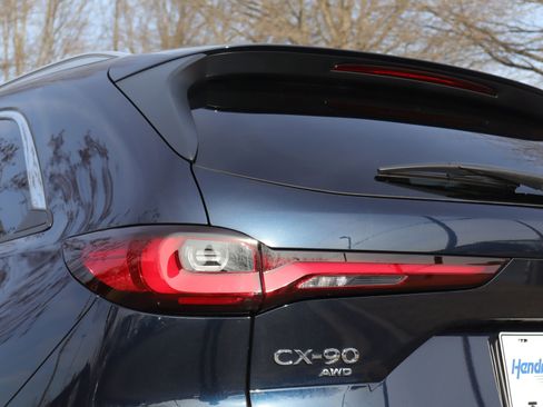 Used 2025 MAZDA CX-90 3.3 Turbo w/ Premium Plus Pkg image 37