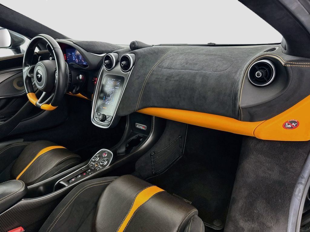 Used 2019 McLaren 570S Coupe RWD image 30