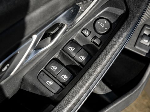 Used 2022 BMW 330i Sedan w/ Driving Assistance Package image 38