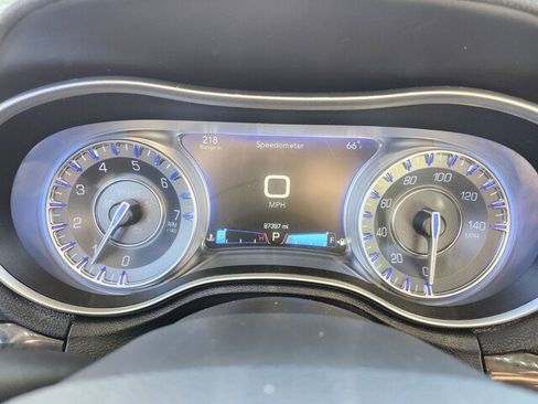 Used 2017 Chrysler 300 C w/ Safetytec Plus Group image 20