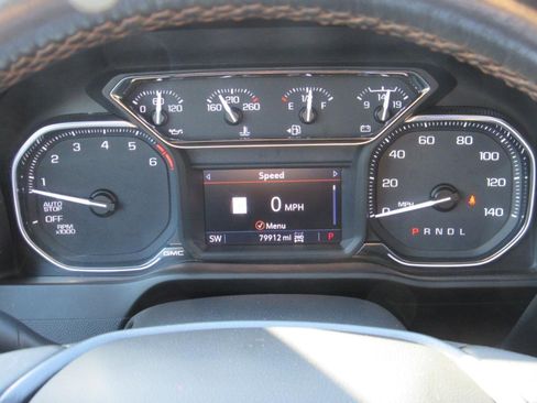 Used 2020 GMC Sierra 1500 AT4 w/ AT4 Premium Package image 18