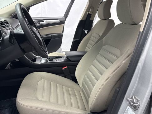 Used 2018 Ford Fusion S image 8