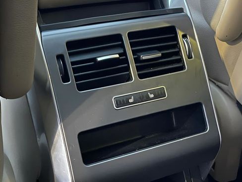 Used 2014 Land Rover Range Rover Sport HSE image 29