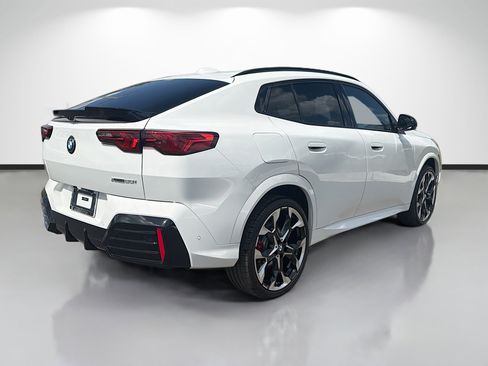 New 2026 BMW X2 xDrive28i w/ Technology Package AWD/4WD image 3