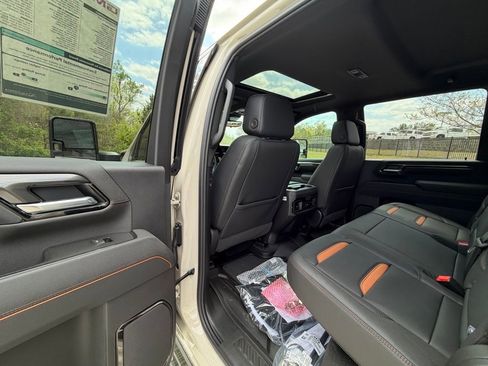 New 2026 GMC Sierra 3500 AT4 w/ AT4 Premium Plus Package AWD/4WD image 19
