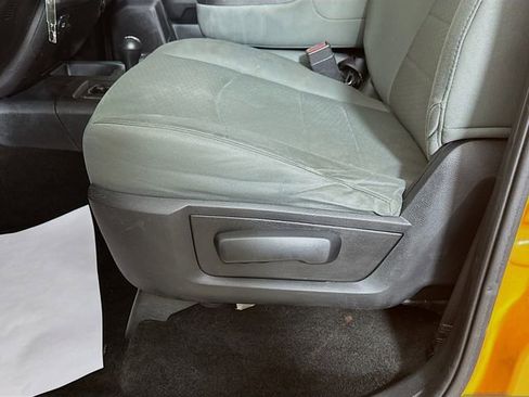 Used 2015 RAM 2500 Tradesman w/ Chrome Appearance Group image 19