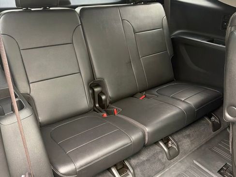 Used 2021 Chevrolet Traverse High Country w/ LPO, Floor Liner Package AWD/4WD image 22