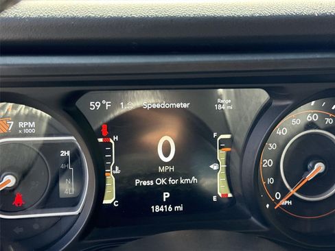 Used 2025 Jeep Wrangler Unlimited Rubicon AWD/4WD image 10